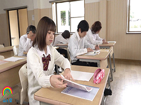 生徒会長は真性露出狂「今日から俺達の精子便所な」セルフ露出姿が身バレして、学校内の晒し者に… ～輪姦ザーメン漬けバッドエンド編～ 森下ことの サンプル動画サムネイル